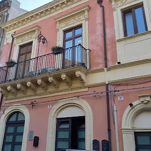 roman-forum-appartment.taorminaitalyhotels.com/